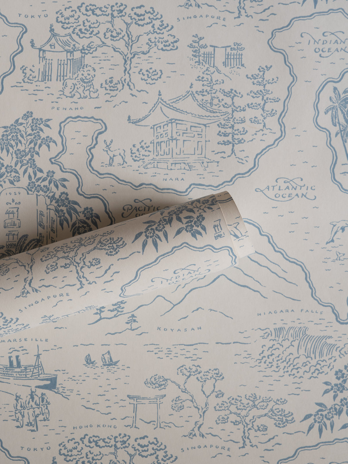 COMING SOON Wallpaper Voyage 1929 - Vintage Blue 50-44